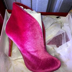 Muave velvet shoe